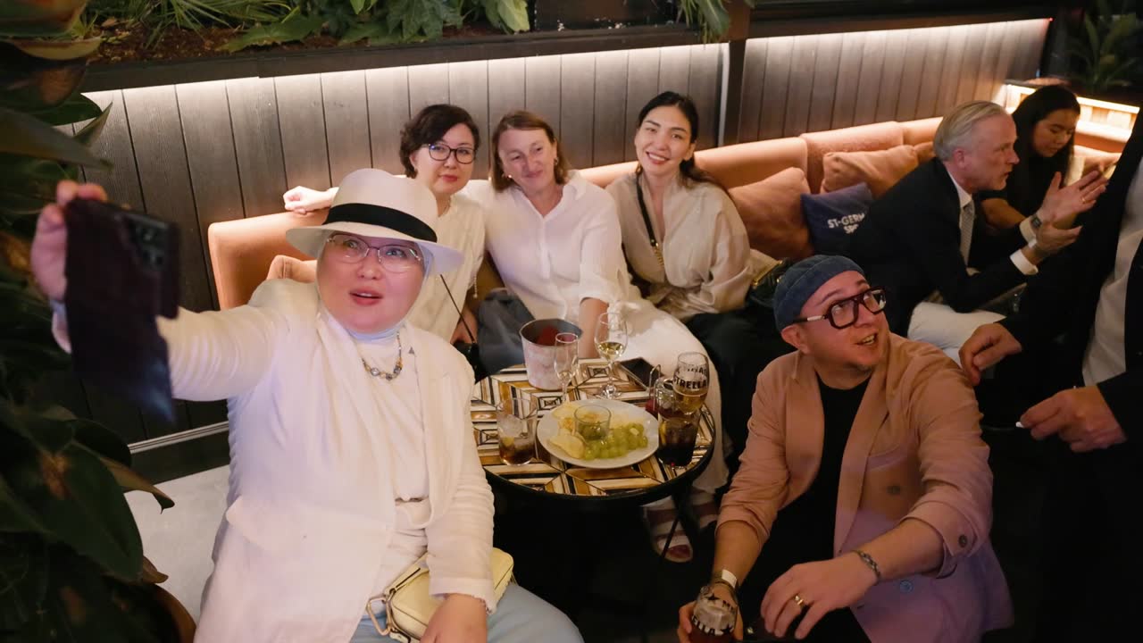 Guests at Casa Suecia